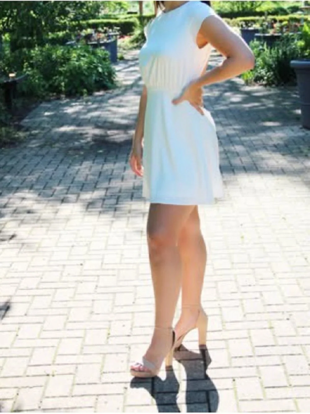 Women's White Cap-Sleeve Tie-Back Dress